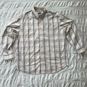Men’s Grand Slam dress shirt. XL White with multicolored stripes.